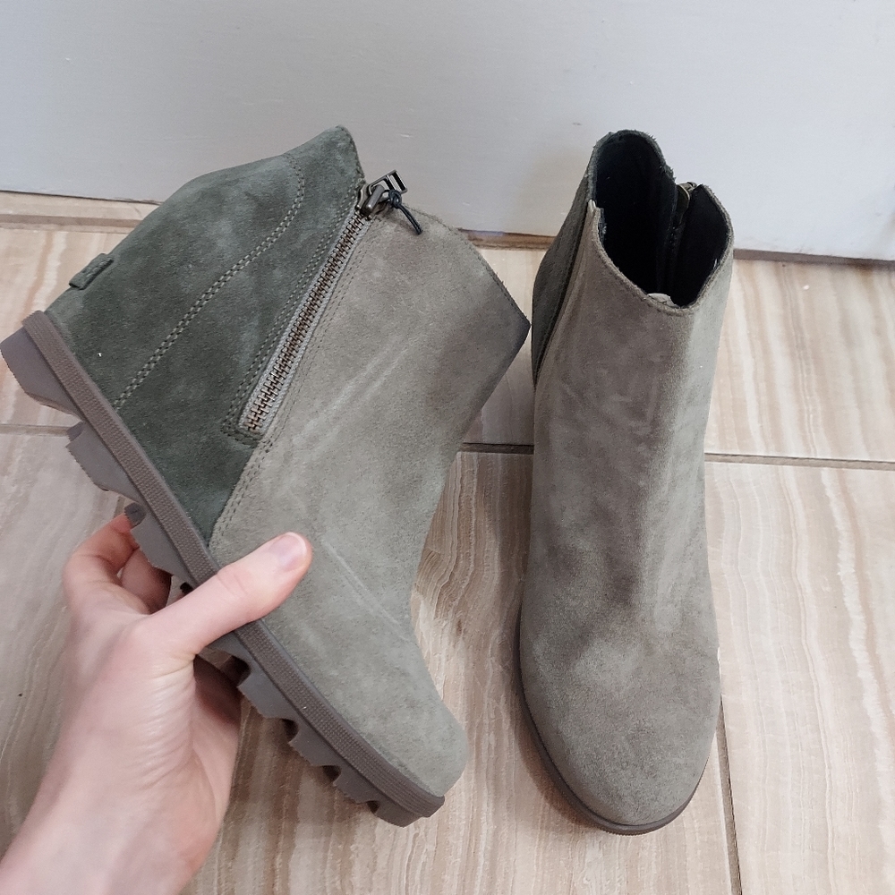 Sorel Joan of Arctic Olive Green Wedge II Boot NWB
